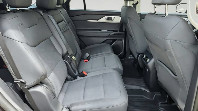 Certified 2025 Ford Explorer Active AWD/4WD image 24