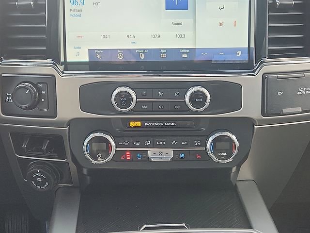 Certified 2022 Ford F350 Platinum w/ Snow Plow Prep Package image 17