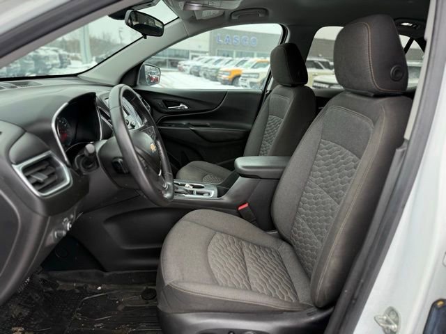 Used 2020 Chevrolet Equinox LT w/ Driver Convenience Package image 14