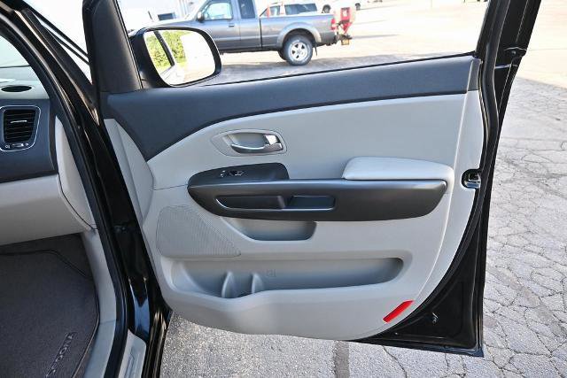 Used 2021 Kia Sedona LX image 22