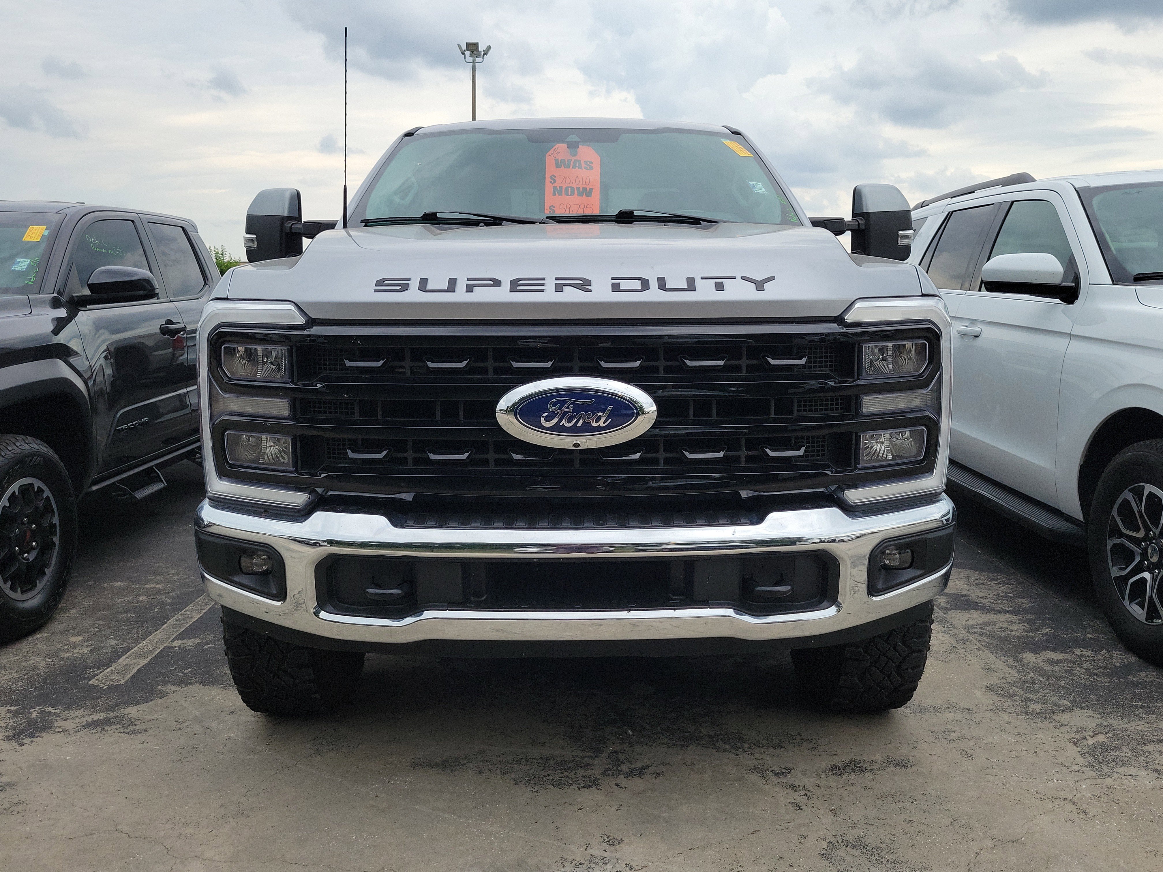 Certified 2023 Ford F250 Lariat w/ Tremor Off-Road Package AWD/4WD video 2