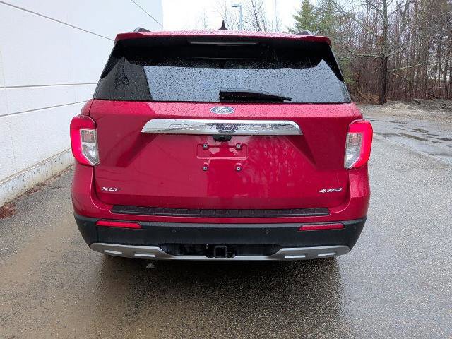 Certified 2024 Ford Explorer XLT w/ Equipment Group 202A image 4