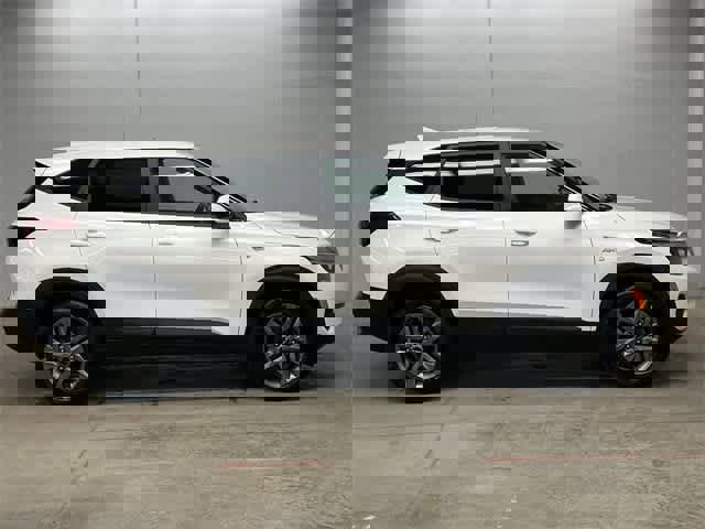 Used 2023 Kia Seltos LX image 3