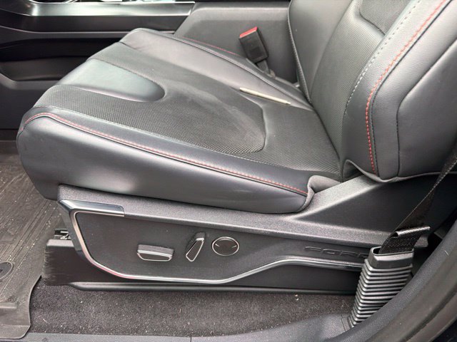 Certified 2025 Ford F150 Raptor AWD/4WD image 8