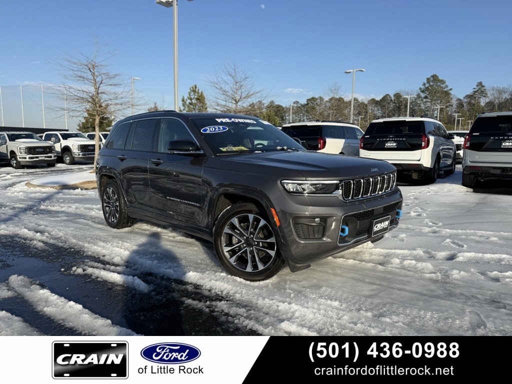 Used 2023 Jeep Grand Cherokee Overland w/ Advanced Protech Group III image 7