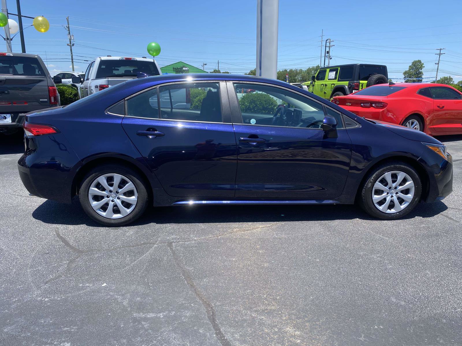 Used 2023 Toyota Corolla LE FWD image 8