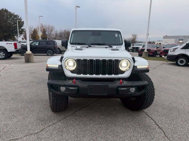 Used 2026 Jeep Wrangler Unlimited Rubicon AWD/4WD image 3