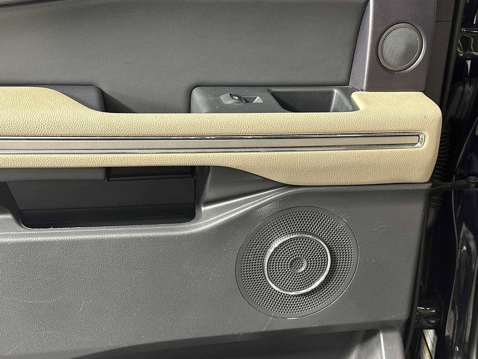 Certified 2024 Ford Expedition Max Limited image 22