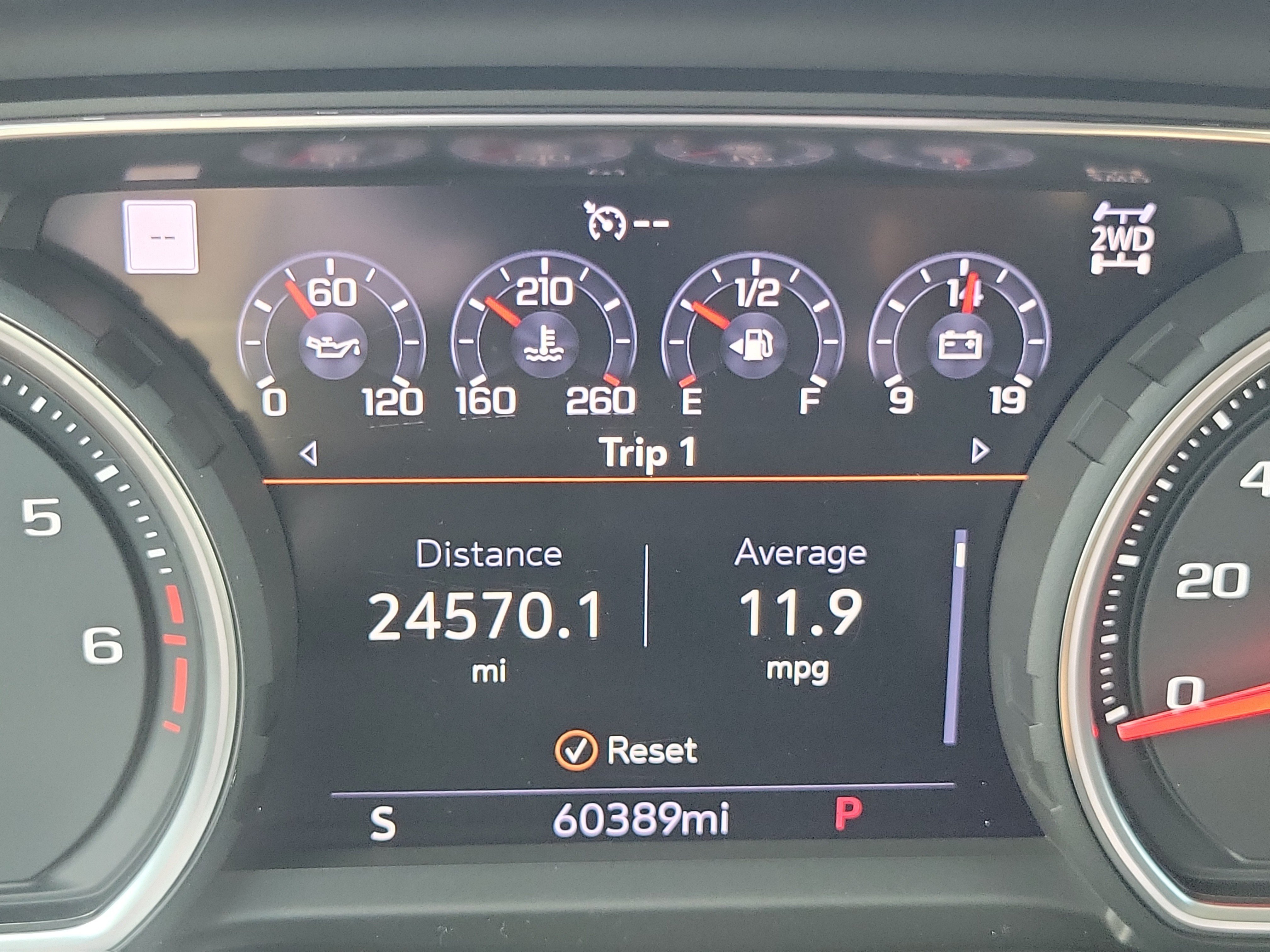 Used 2022 Chevrolet Silverado 1500 High Country AWD/4WD image 30