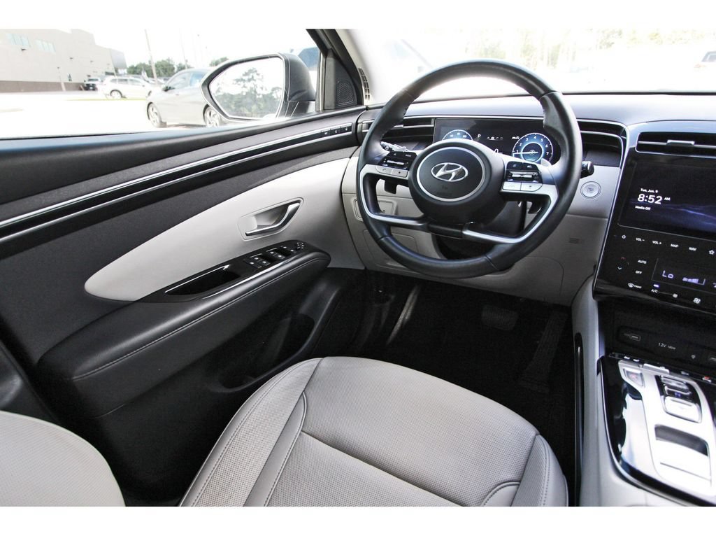 Used 2023 Hyundai Tucson Limited FWD image 11