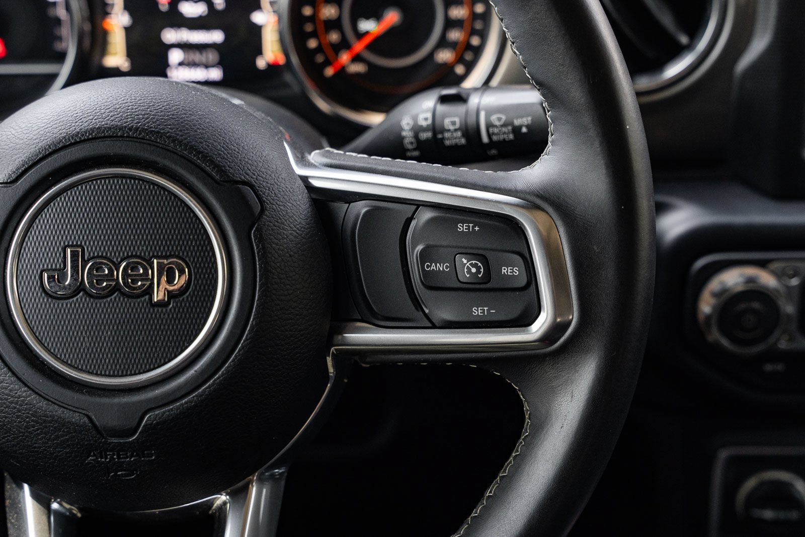 Used 2019 Jeep Wrangler Unlimited Sahara AWD/4WD image 25
