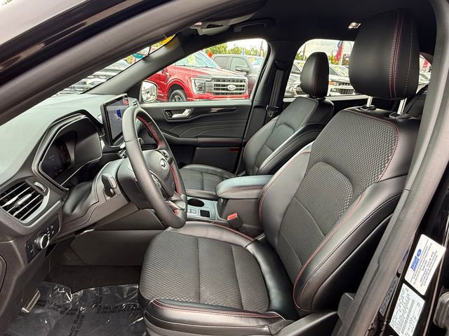 Certified 2024 Ford Escape ST-Line w/ Tech Pack #1 image 6