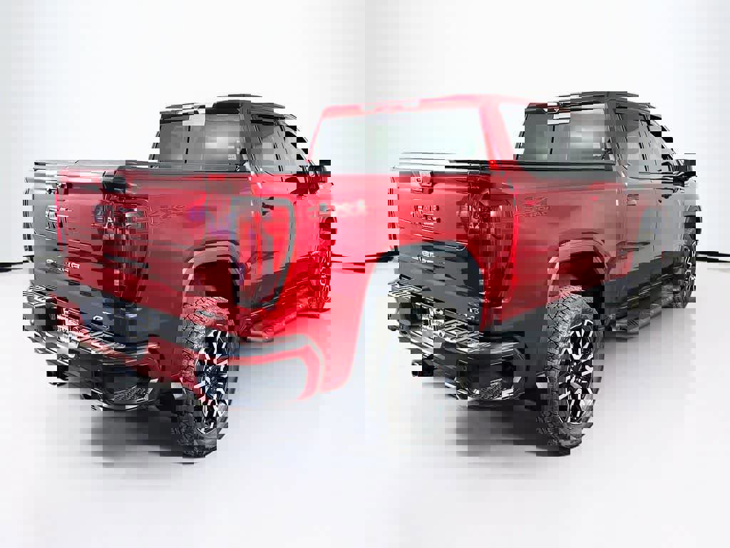 Used 2025 GMC Sierra 1500 AT4 w/ Technology Package image 5