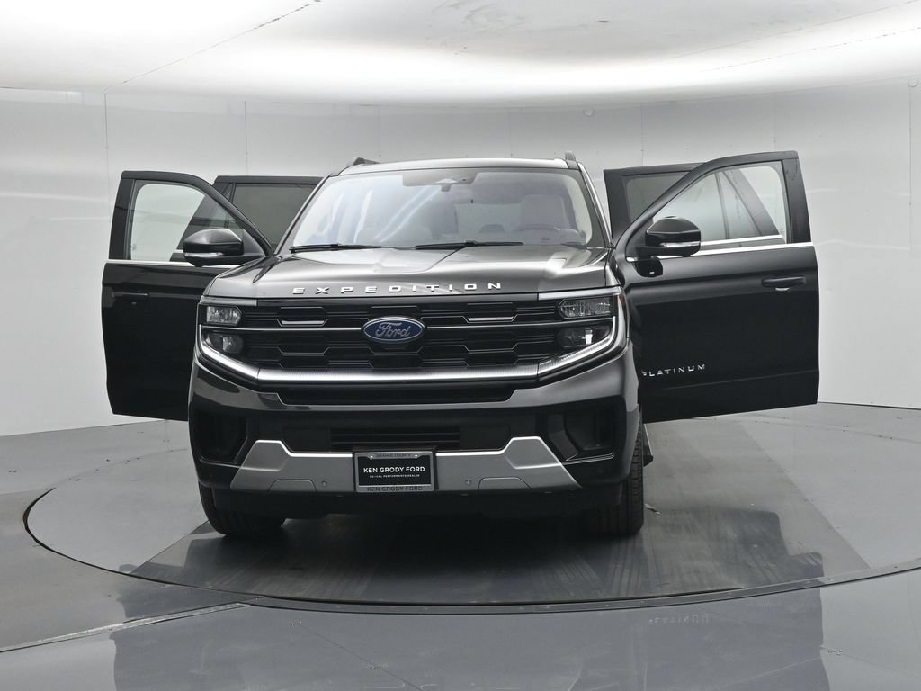 Certified 2025 Ford Expedition Max Platinum w/ Driver's Package AWD/4WD image 37