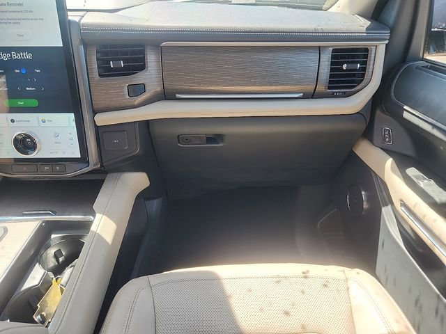 Certified 2022 Ford Expedition Max Limited AWD/4WD image 10