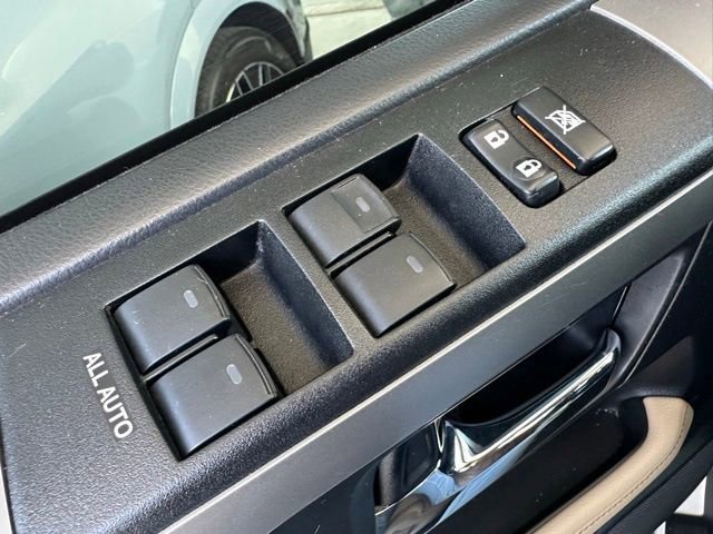 Used 2021 Toyota 4Runner SR5 Premium w/ Moonroof Package RWD image 22