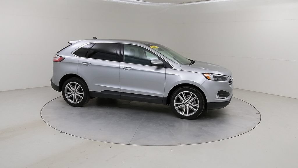 Certified 2024 Ford Edge Titanium w/ Equipment Group 301A AWD/4WD image 12