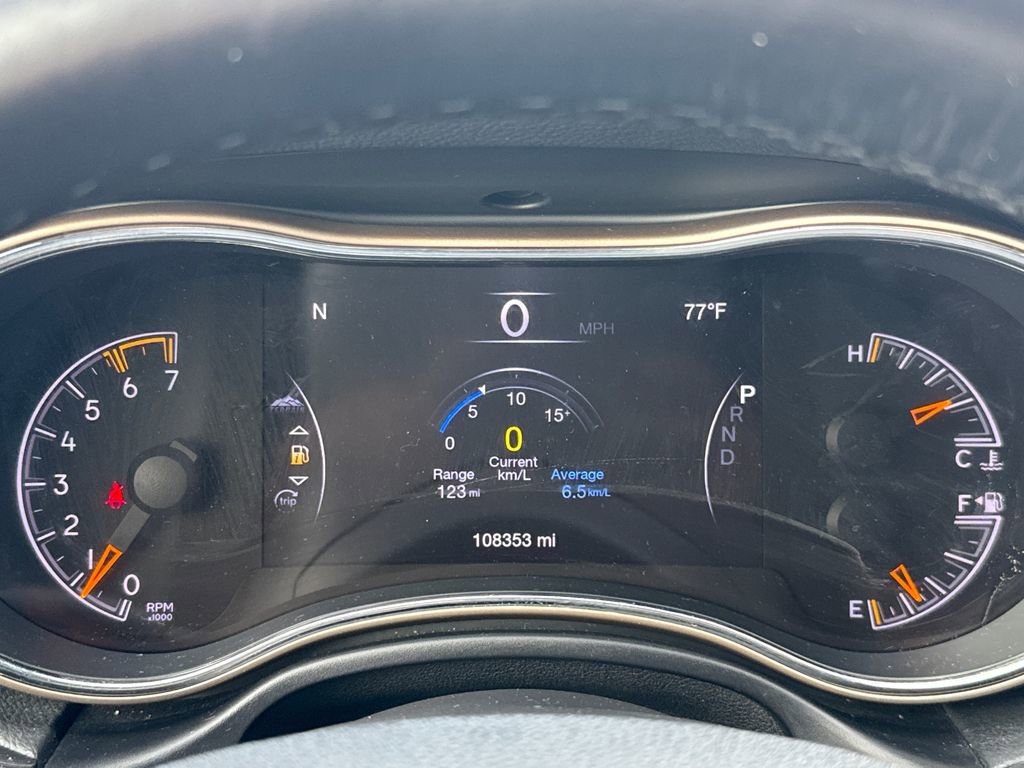 Used 2017 Jeep Grand Cherokee Limited 75th Anniversary image 18