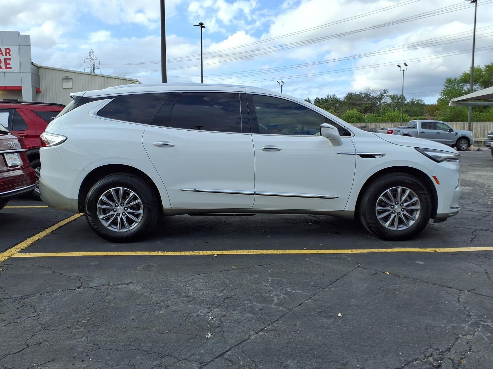 Used 2022 Buick Enclave Premium FWD image 6