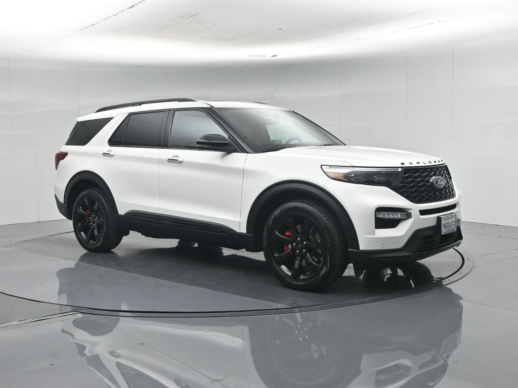 Certified 2024 Ford Explorer ST w/ Equipment Group 401A AWD/4WD image 32