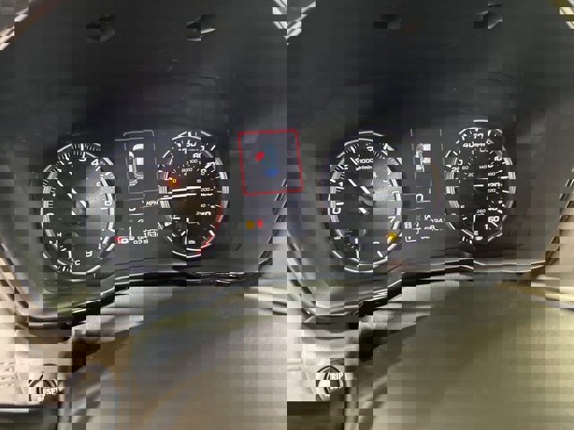 Used 2024 Subaru Outback Premium image 10