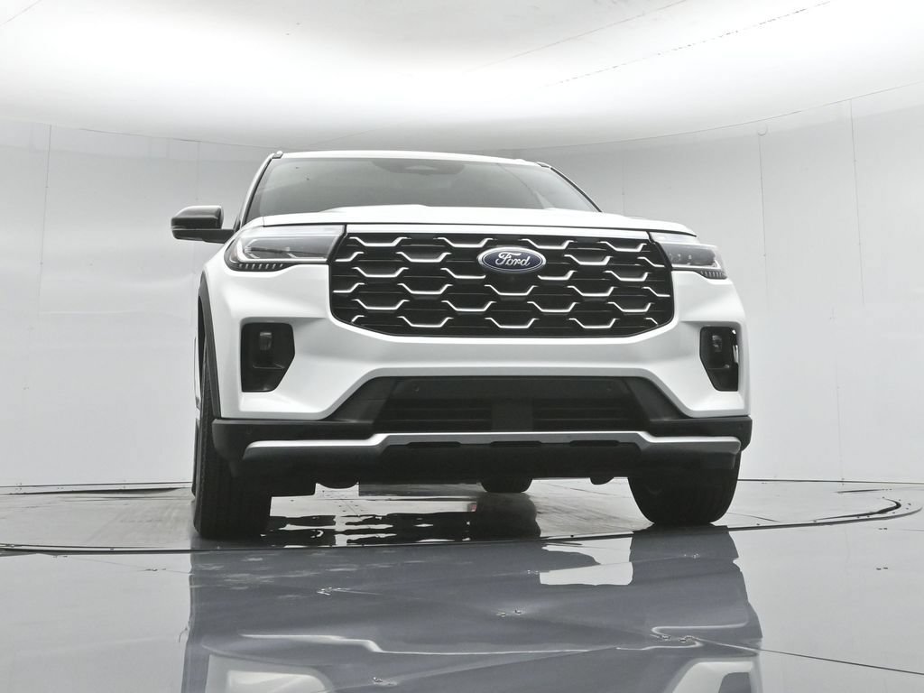 Certified 2025 Ford Explorer Platinum RWD image 51