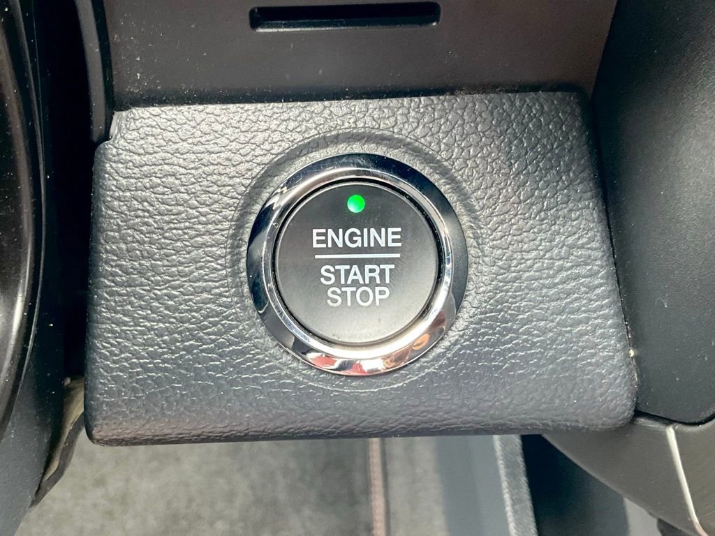 Certified 2022 Ford F350 Platinum w/ FX4 Off-Road Package image 40