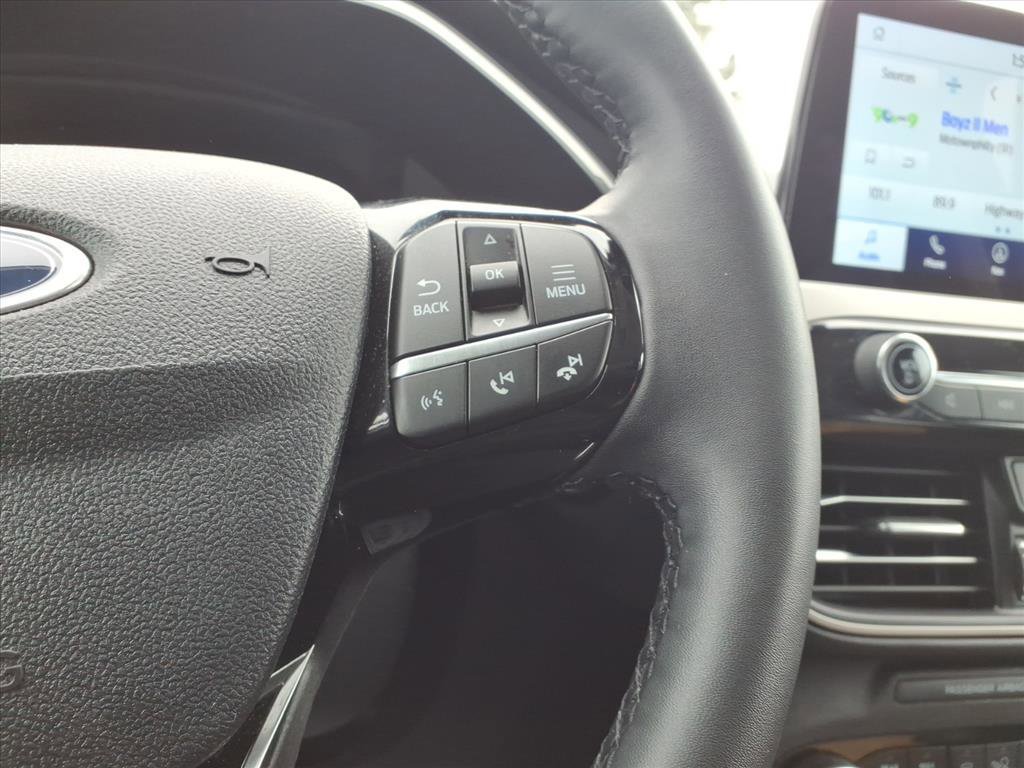 Certified 2022 Ford Escape SEL image 17