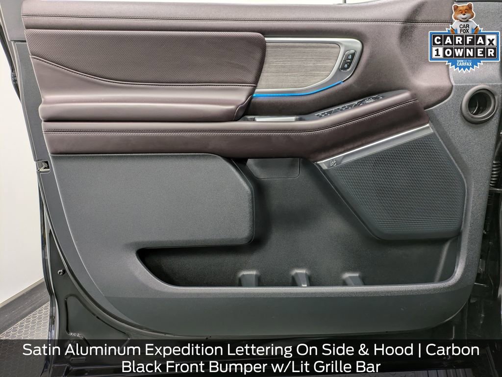 Certified 2025 Ford Expedition Max Platinum w/ Platinum Ultimate Package AWD/4WD image 10