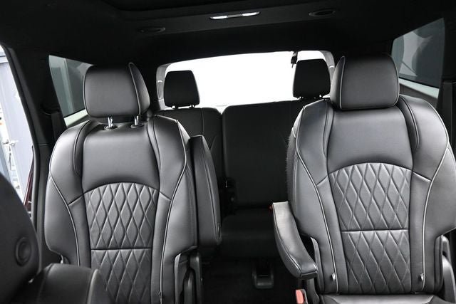 Used 2022 Buick Enclave Avenir w/ Avenir Technology Package AWD/4WD image 22