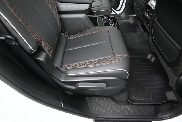 Used 2023 Jeep Grand Cherokee L Summit AWD/4WD image 27