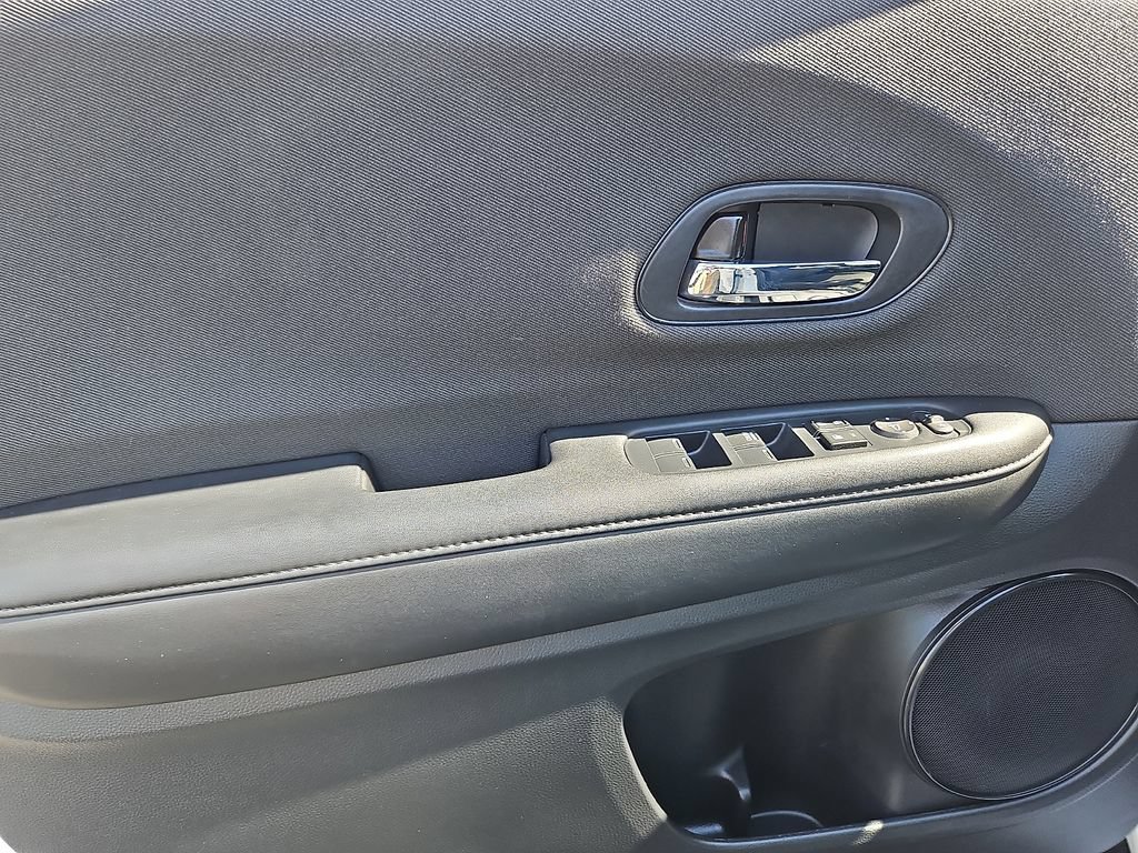 Used 2022 Honda HR-V Sport image 12