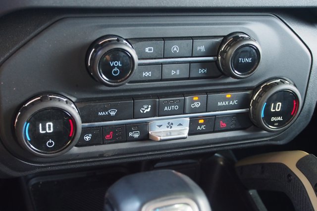 Certified 2025 Ford Bronco Badlands AWD/4WD image 25