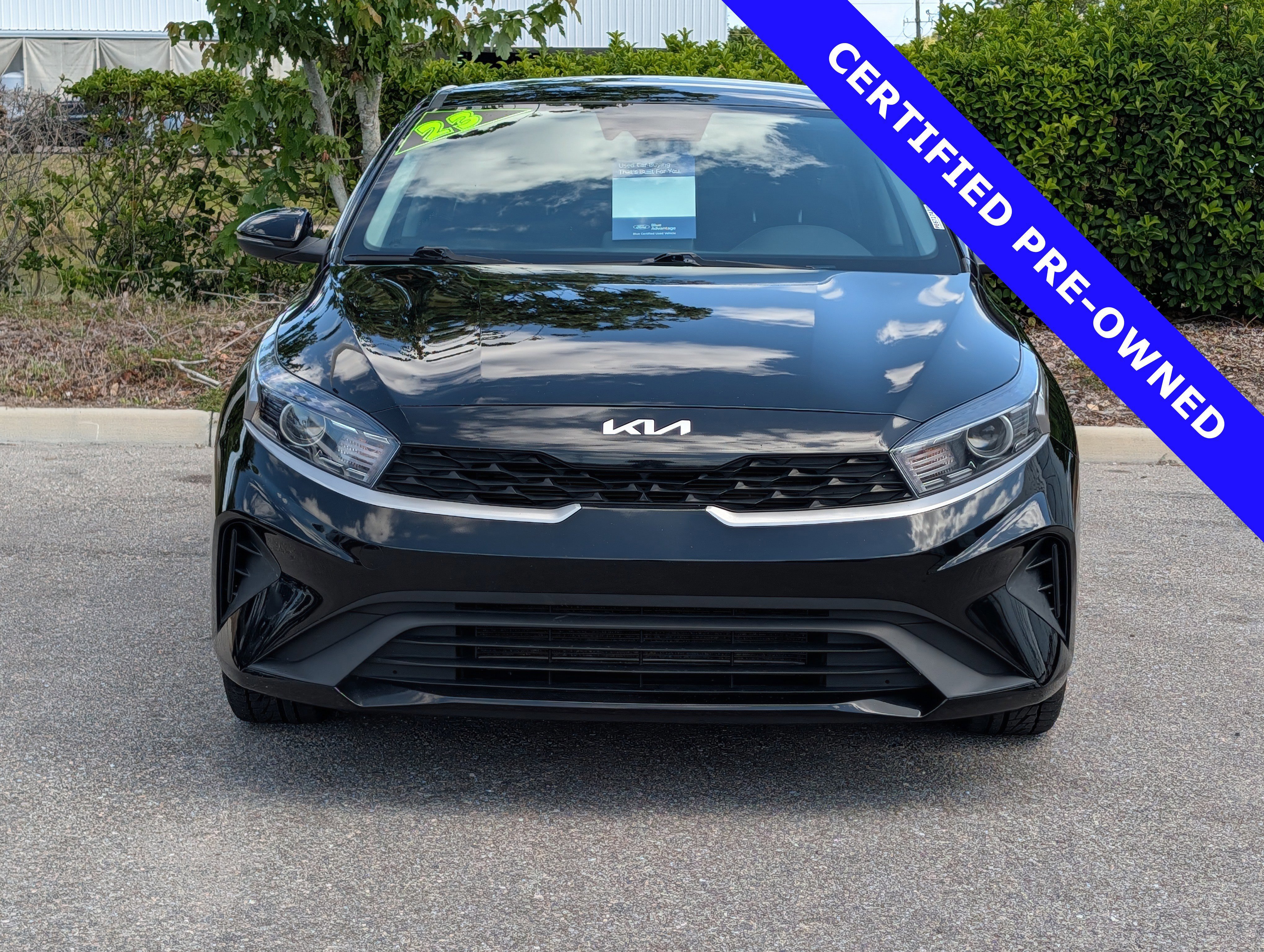Used 2023 Kia Forte LXS w/ LXS Technology Package FWD image 8