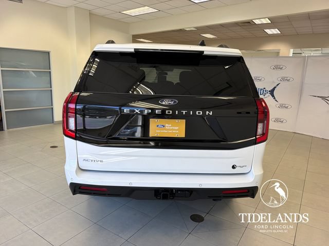Certified 2025 Ford Expedition Active RWD image 7