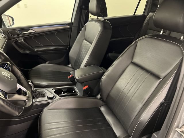 Used 2022 Volkswagen Tiguan SE R-Line AWD/4WD image 8
