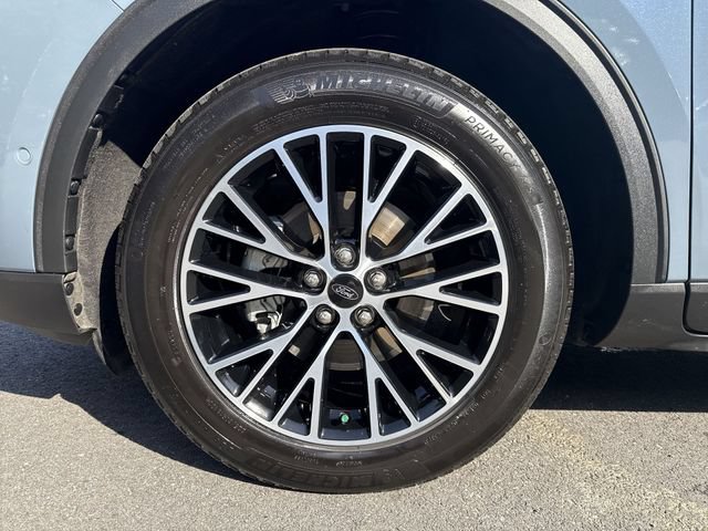 Certified 2023 Ford Escape SE w/ PHEV Premium Package FWD image 10