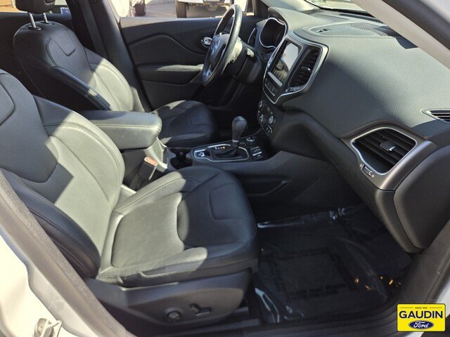 Used 2021 Jeep Cherokee Latitude Lux w/ Sun & Sound Group AWD/4WD image 16