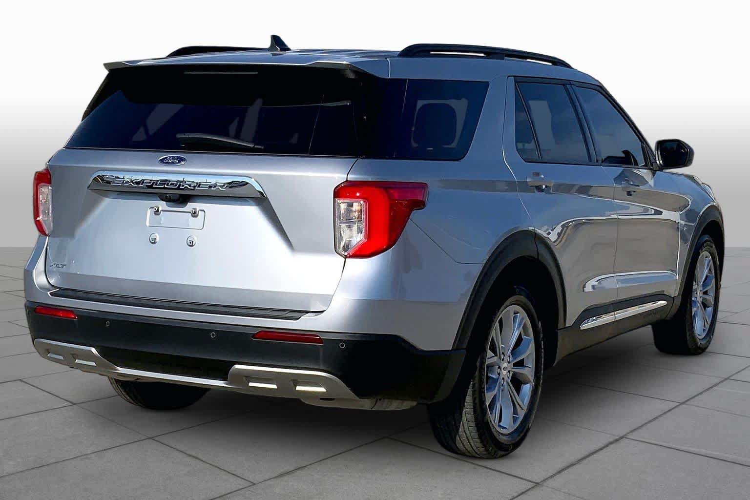 Certified 2023 Ford Explorer XLT w/ Equipment Group 202A RWD image 13