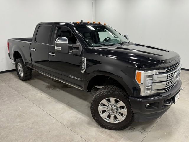Certified 2019 Ford F250 Platinum w/ Platinum Ultimate Package image 41