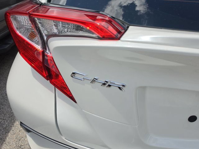 Used 2020 Toyota C-HR LE FWD image 7