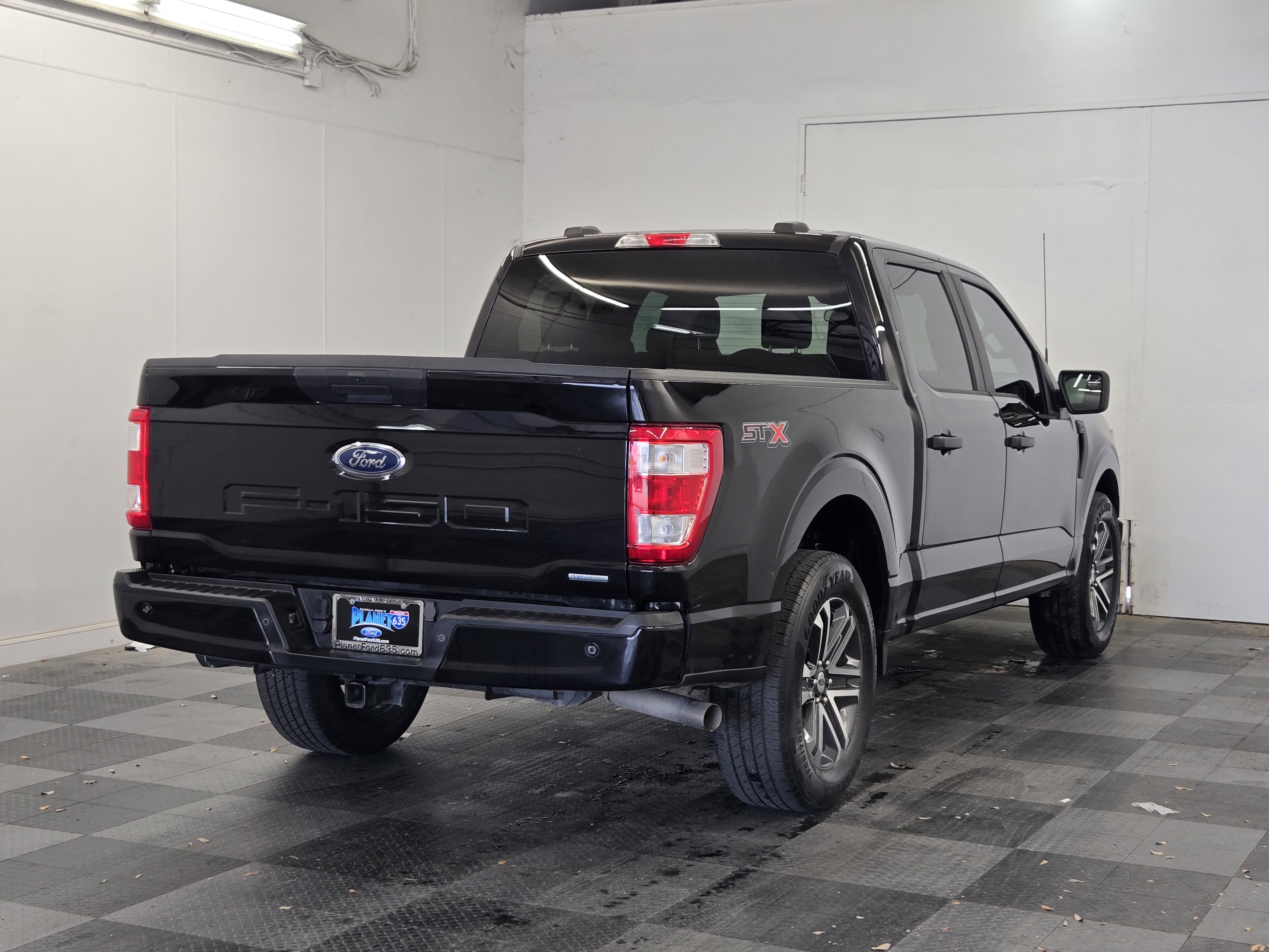 Certified 2023 Ford F150 XL w/ STX Appearance Package image 5