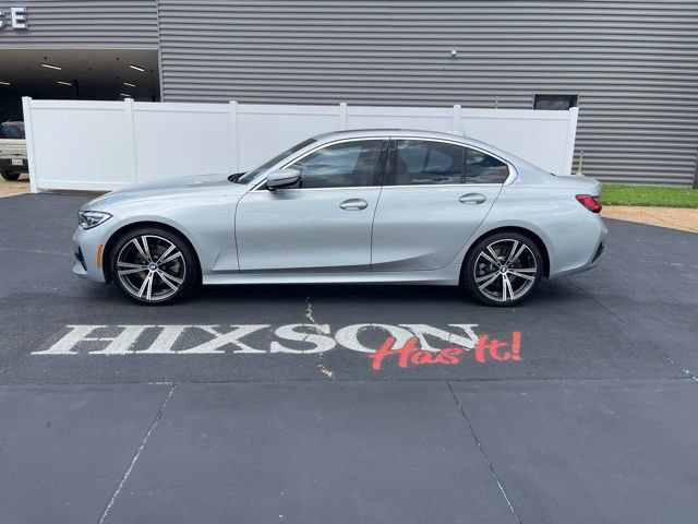 Used 2021 BMW 330i Sedan w/ Premium Package RWD image 2