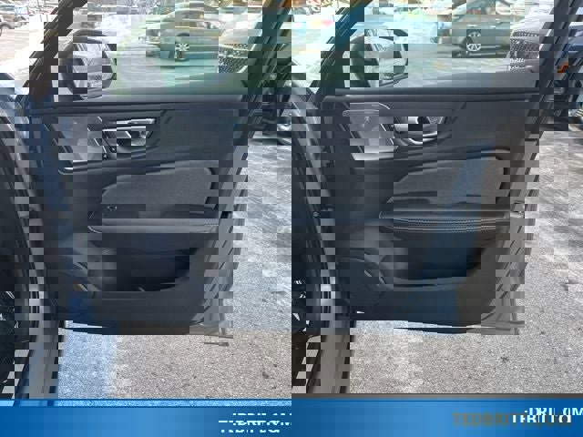 Used 2024 Volvo V60 T8 Polestar image 22