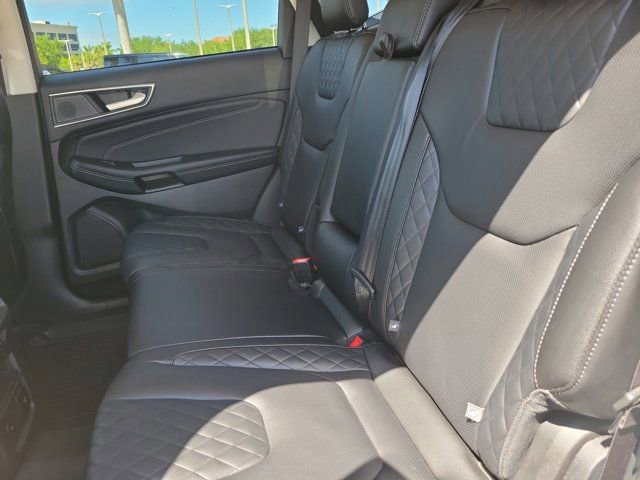 Certified 2024 Ford Edge Titanium w/ Equipment Group 301A AWD/4WD image 17