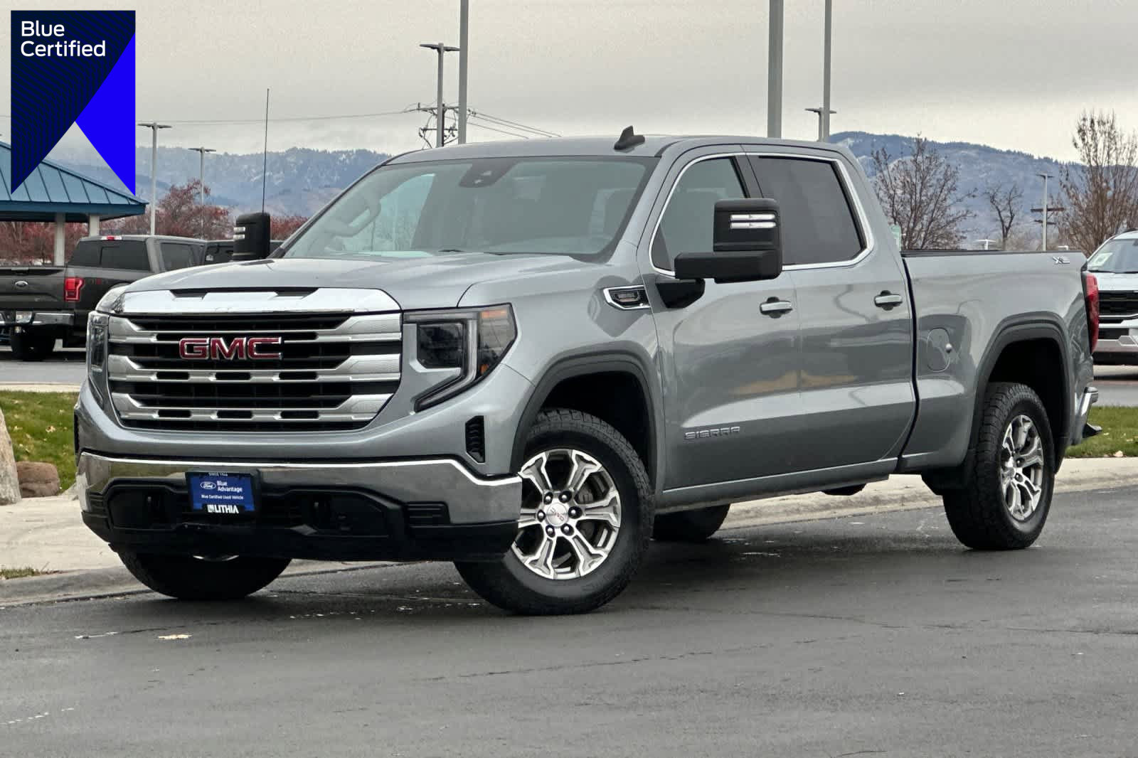 Used 2023 GMC Sierra 1500 SLE w/ Preferred Package image 1