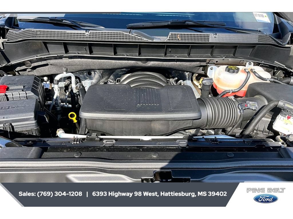 Used 2025 Chevrolet Silverado 1500 RST w/ Convenience Package II AWD/4WD image 8