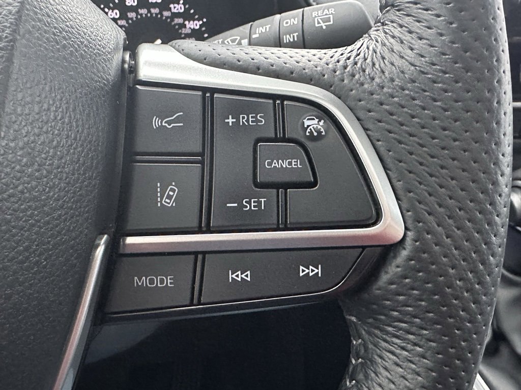 Used 2023 Toyota Sienna XSE image 26