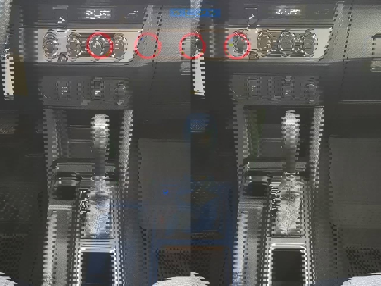 Used 2021 Toyota Tacoma SR image 17