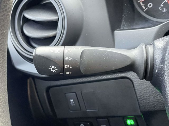 Used 2020 Toyota Tacoma SR AWD/4WD image 23
